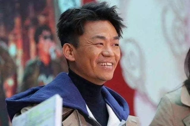 王寶強身價過億「親哥卻在種田」,被批忘恩負義「親哥9字回應」令人拍手叫好!
