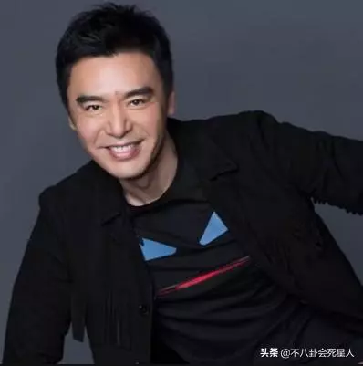 鍾鎮濤29歲兒子疑想自殺,發文稱常年經歷痛苦,鍾鎮濤回應惹眾怒!