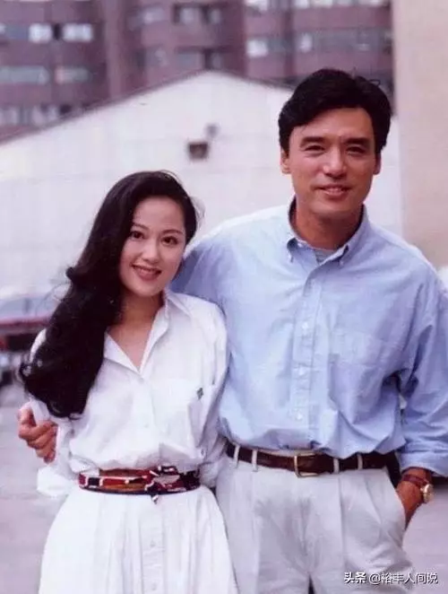 鍾鎮濤29歲長子近照曝光!定居美國網上突發厭世文 秀名牌錶嘆「沒有生存的理由」」