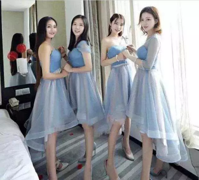 「最美伴娘團」走紅,氣質顏值不輸明星,網友:新娘是空姐吧!