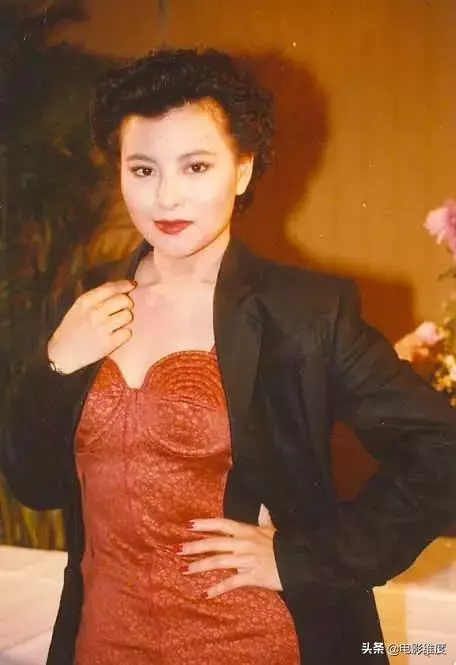 淡出演藝圈卻成人生贏家!電眼美人「一嫁才子二嫁富豪」躍升台灣豪門少奶奶 喜迎龍鳳胎「23年恩愛如初」成模範夫妻