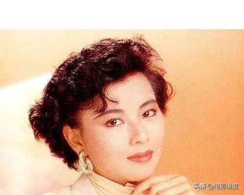 淡出演藝圈卻成人生贏家!電眼美人「一嫁才子二嫁富豪」躍升台灣豪門少奶奶 喜迎龍鳳胎「23年恩愛如初」成模範夫妻