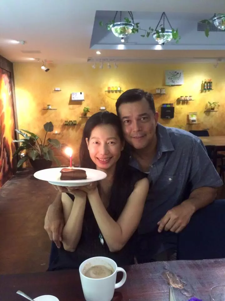 嫁到好老公!丁寧抱怨結婚9年「不喜歡跟洋老公回美國」,「媽媽血糖飆到500」丈夫代她照顧超暖心~~