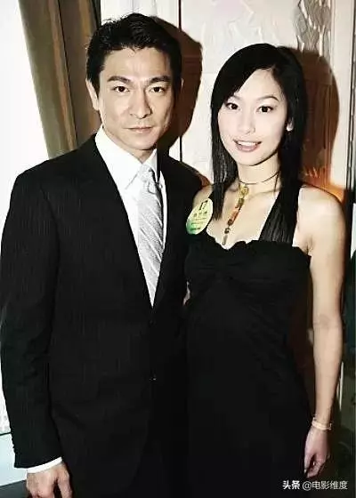 最美港姐消失影壇3年!「返校完成心理學碩士」,40歲「創立百萬珠寶品牌」成商界女強人!