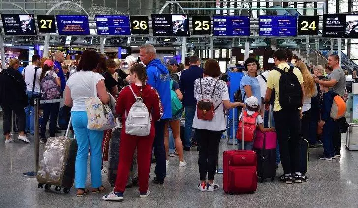 14個「後悔沒有早一點知道」的搭機小知識 如果你在「星期一早上」買機票就虧大了!