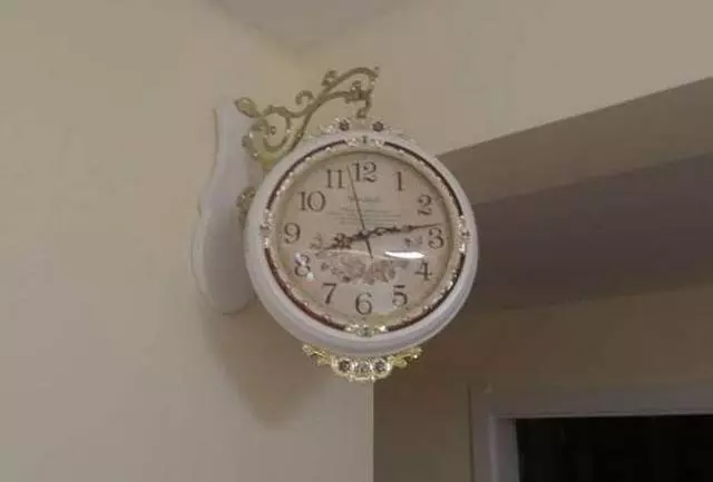 「家裡的鐘」萬萬不能這樣擺,富翁都能變成窮鬼,現在改還不晚!