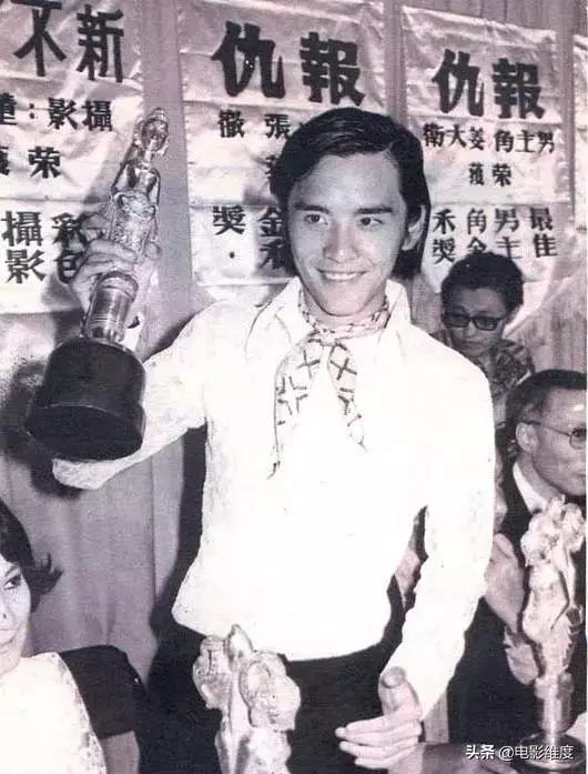 47歲花旦「密婚40億富豪」絕跡演藝圈 今被目擊「凸肚疑懷孕」罕見現身超市