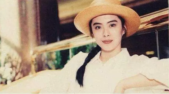 王祖賢近照曝光,沒想到曾經的絕美玉女如今竟變成這樣,網友:這幾年他究竟經歷了什麼?
