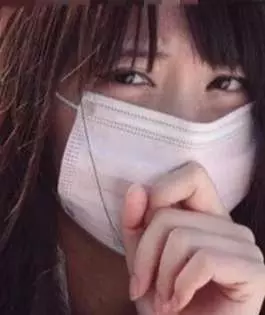 「醜女孩」相親,吃完飯刷卡被男方羞辱,男服務員的話讓她以身相許!