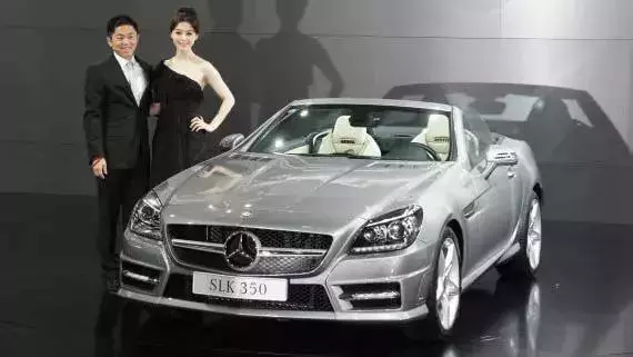 范冰冰有什麼豪車?最貴那台值8位數,普通人一輩子買不起!