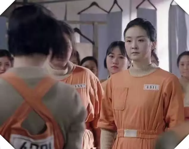 45歲「晴格格」王艷素顏復出演劇,「無PS鏡頭下」暴露真實顏值:這才是該有的狀態!