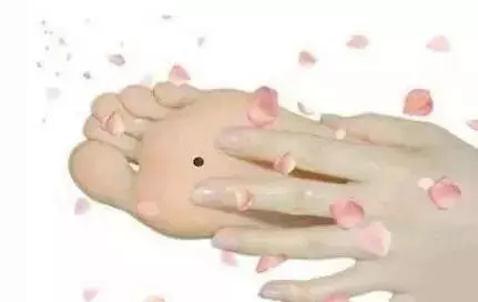 看看你身上這10處有痣嗎?只要有一個,恭喜你了,今生註定發達!