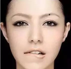 看看你身上這10處有痣嗎?只要有一個,恭喜你了,今生註定發達!
