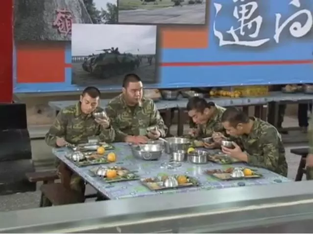 新訓最爽缺?當兵千萬別惹「打飯班」 網友爆:可以玩死你