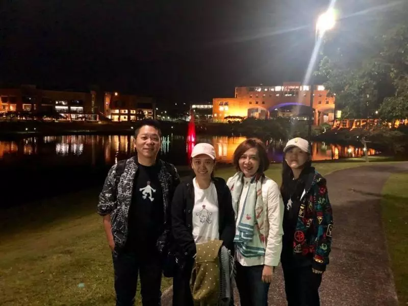 卜學亮女兒上台大當學霸!他曝「關鍵秘訣」是這點,遭酸「畢業沒頭路」霸氣護女:她不是公眾人物~~