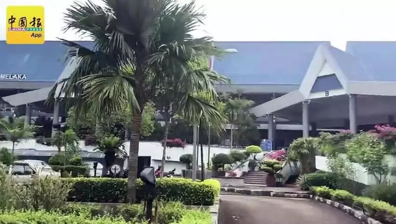 「對不起,我從小就怨恨你們了!」