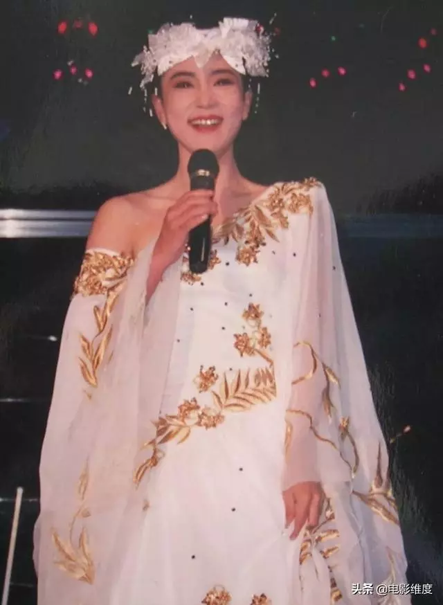 60歲的她曾遭背叛「失去孩子終身不孕」 終遇幸福丈夫卻「意外離開」如今膝下無子孤身一人!