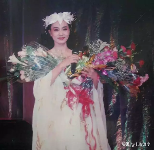 60歲的她曾遭背叛「失去孩子終身不孕」 終遇幸福丈夫卻「意外離開」如今膝下無子孤身一人!