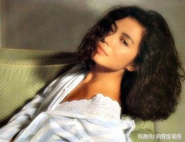 成龍劉德華追不到的女人,卻為丈夫守寡12年,今58歲依舊美麗動人!