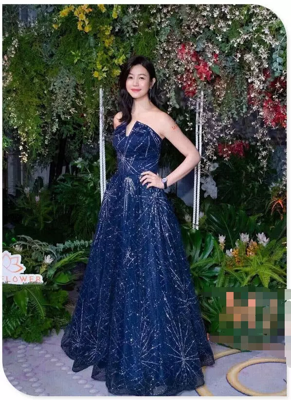 陳妍希瘦了真驚艷!穿「星空裙」36歲美回16歲,看到「未修圖」我閉嘴了!