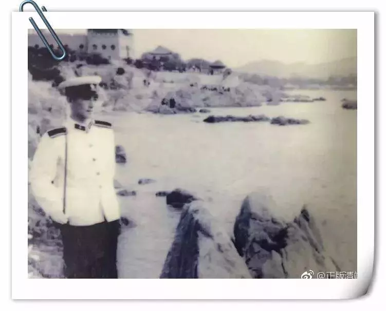 他瘋狂迷戀韓國偶像和網紅,沒想到一打開「爸媽年輕時」的照片,才發現直接屌打他們啊!!!