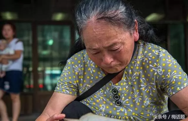 婆婆嫌棄我生女兒,五年後才來看她,她的一聲奶奶,讓全家都發傻