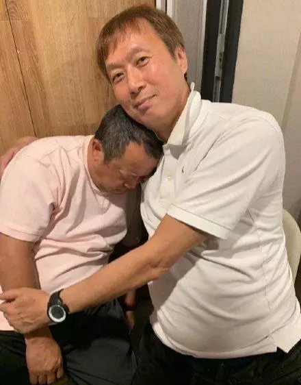 譚詠麟與圈中好友預祝69歲生日 曾志偉毫無意外的又喝醉了