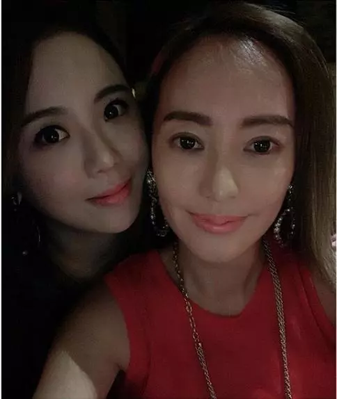 林志穎老婆參加好友生日會,與闊太名媛同框「心機」秀長腿