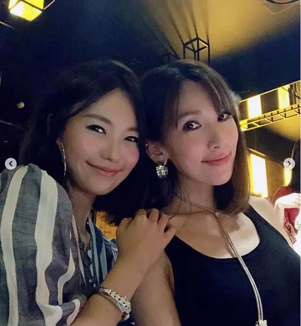 林志穎老婆參加好友生日會,與闊太名媛同框「心機」秀長腿