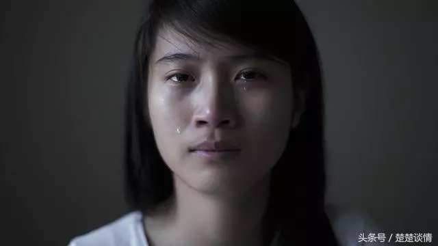 老公,你答應過給我兩年時間的,現在我回來了,可你卻要娶別人!