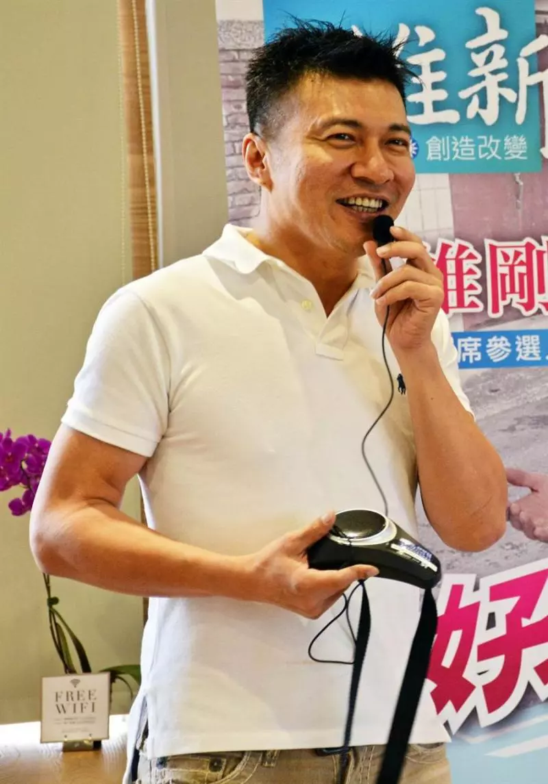 不忘世上苦人多!葉壽山辭官回屏東承擔扛硬仗