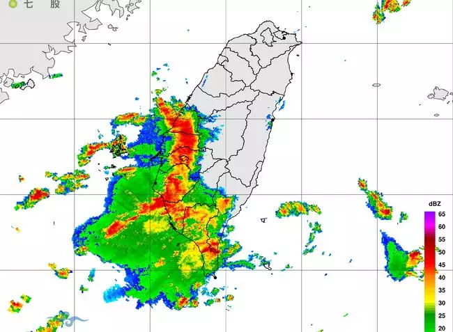 超越梅雨季!「西南季風」進台灣 氣象局:豪雨恐下10天以上