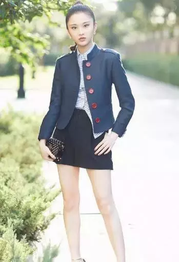 鞏俐「女兒」成張藝謀新寵,膚色白皙貌美如花,比鞏俐還要美!