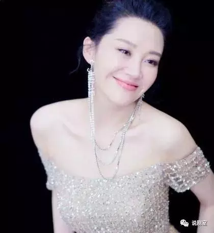 整整隱瞞25年!許晴坦言:「他願意娶我,我孩子都大學畢業了」!