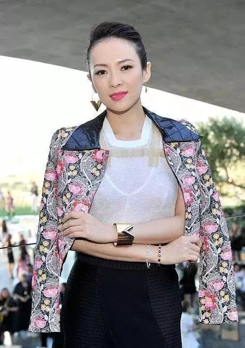 愛「賭博」的5位女星,馬伊琍章子怡齊上榜,最後一位把自己「賣」給了賭場!