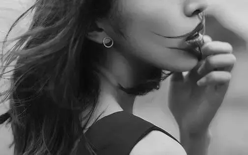 女人哪裡越有肉,財庫越滿,家中越有錢!