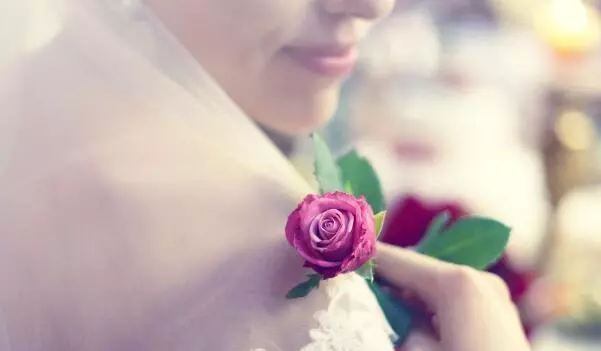 阿姨,您女兒雖然是二婚但我不嫌棄,只要陪嫁給到位就行