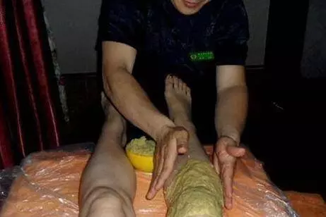 膝蓋痛【有救了】,僅需一顆大蒜,簡單易學,家有腰腿疼痛的人,收好