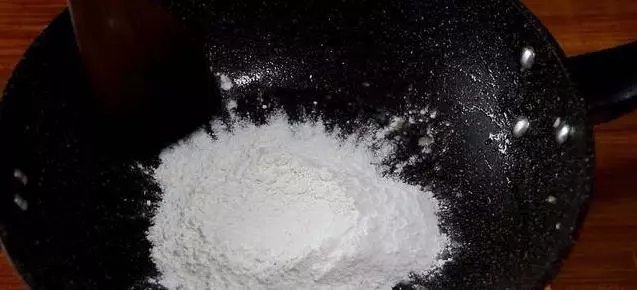 奶油蘑菇湯的正宗做法,入口柔滑,鮮香飽滿,味道不比外面賣的差