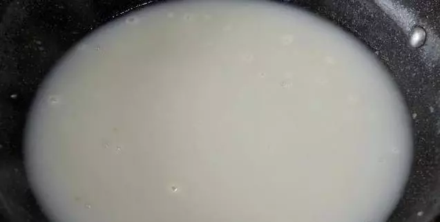 奶油蘑菇湯的正宗做法,入口柔滑,鮮香飽滿,味道不比外面賣的差