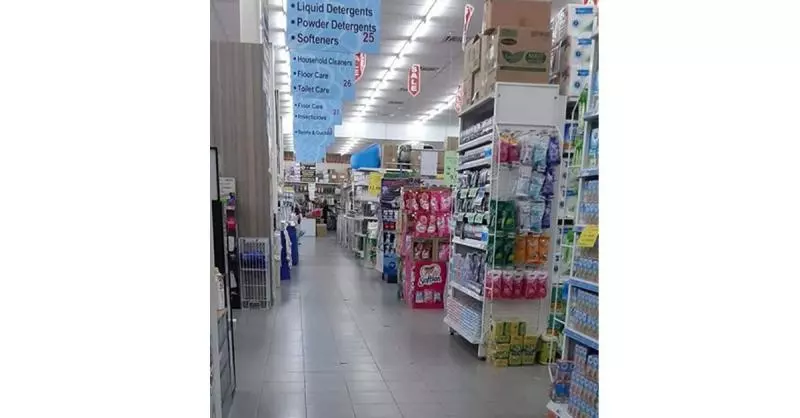 【杯葛華裔商店行動開始】華商經營的超市冷冷清清!