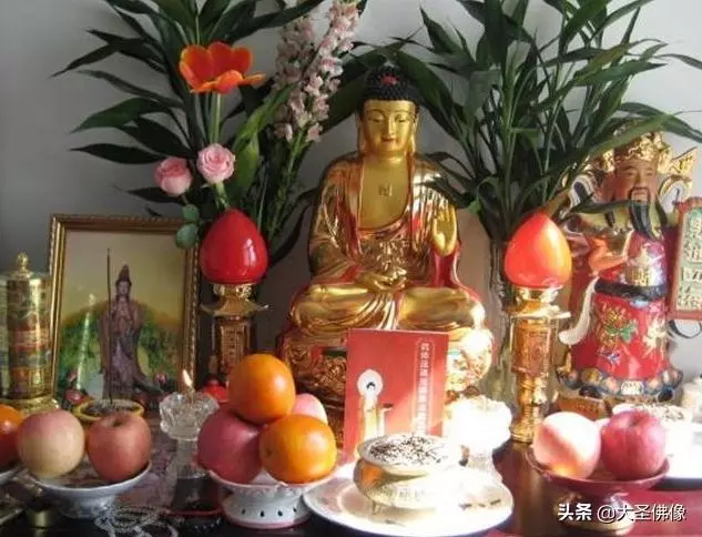 供養家中佛像,菩薩像擺放的風水位置很重要,不要因為無知對菩薩不敬,而影響自己家裡運氣