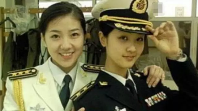 為什麼美國航母上的女兵大多都是中國人?原因有點讓人無奈!