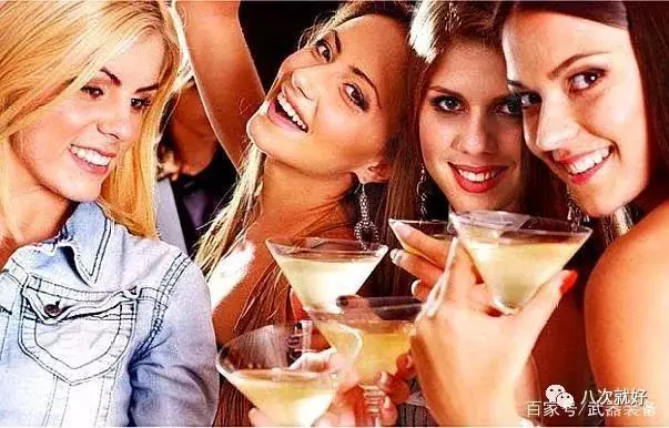 俄羅斯女兵那麼漂亮,為何如此愁嫁?這3個原因國人也不敢娶 !