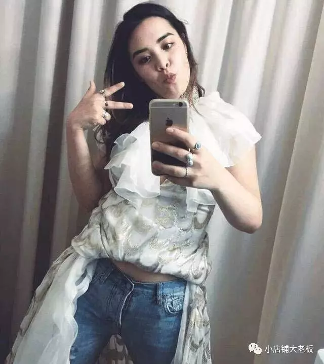 鍾麗緹的大女兒19歲發育驚人,張倫碩這個繼父不好當!