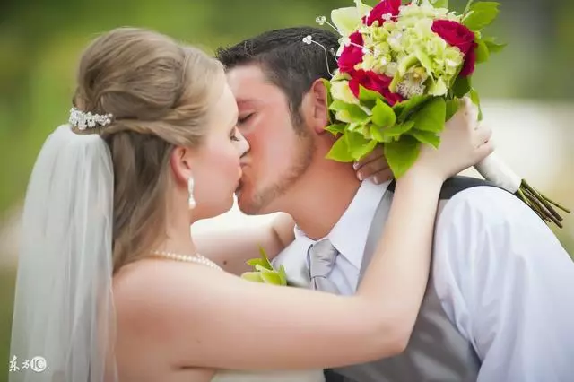 結婚當天晚上,媳婦大鬧,我把她送回娘家,要求退貨