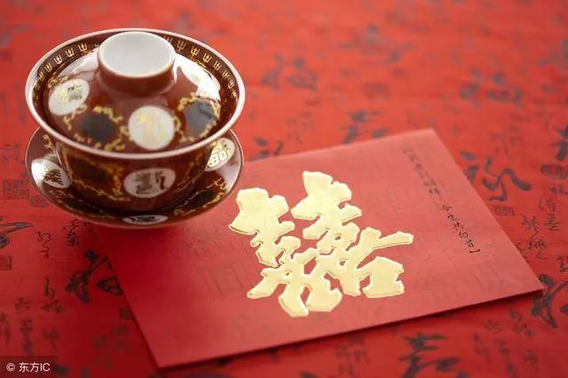 妹妹結婚,母親不讓我去參加婚禮,兒子撿到一張請柬,我大鬧婚禮