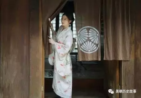 日本天皇挑選皇后,不僅要求長相漂亮,還有一個令人不齒的要求!