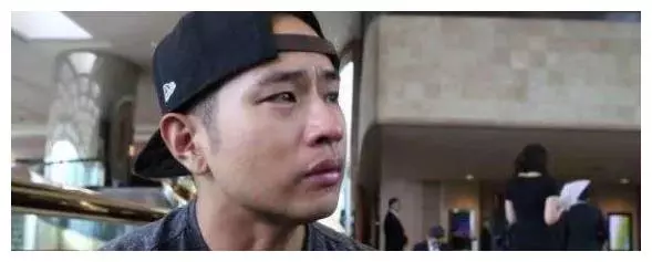 為逃避服兵役,竟改了自己的國籍,後被國家封殺,終生禁止入境 !