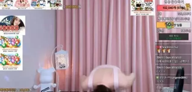 韓國妹子收到中國土豪2300萬韓元打賞!鞠躬感謝嚎啕大哭……